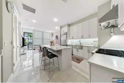 3 Somerset Lane X307 #x307, Edgewater, NJ 07020 - Photo 9