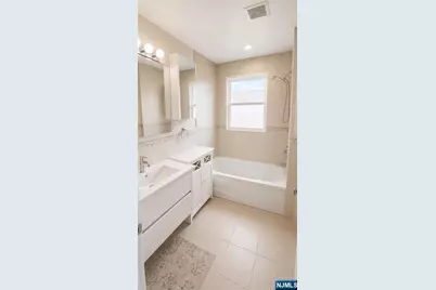 430 Aurora Avenue 430 #430, Cliffside Park, NJ 07010 - Photo 13