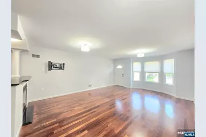 430 Aurora Avenue 430 #430, Cliffside Park, NJ 07010 - Photo 9