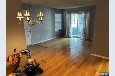 1076 Cambridge Court, Mahwah, NJ 07430 - Photo 3