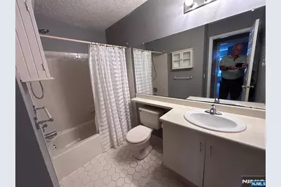 1076 Cambridge Court, Mahwah, NJ 07430 - Photo 11