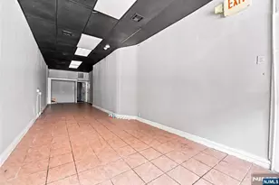 913 Summit Ave, Union City, NJ 07087 - Photo 7