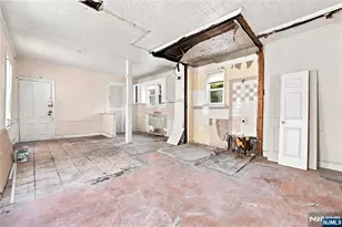 913 Summit Ave, Union City, NJ 07087 - Photo 23
