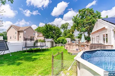 1528 Washington Avenue, Pompton Lakes, NJ 07442 - Photo 25