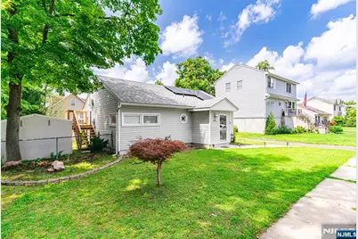 1528 Washington Avenue, Pompton Lakes, NJ 07442 - Photo 3