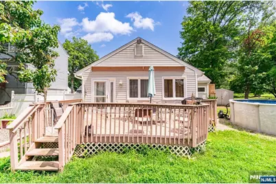 1528 Washington Avenue, Pompton Lakes, NJ 07442 - Photo 23