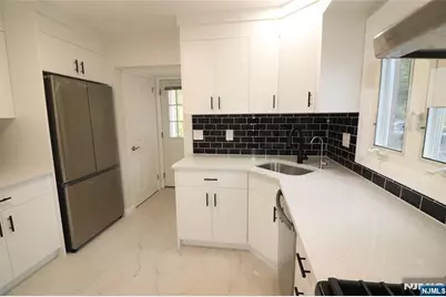 387 Gilbert Street, Ridgewood, NJ 07450 - Photo 5