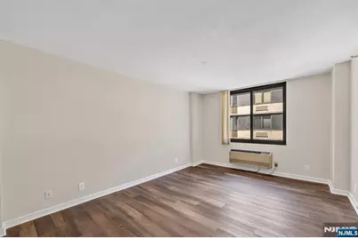 316 Prospect Avenue 12C #12C, Hackensack, NJ 07601 - Photo 17