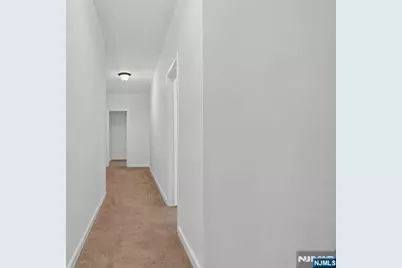 133 Maple Avenue 303 #303, East Orange, NJ 07017 - Photo 13