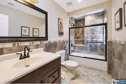 198 Munn Avenue, Teaneck Township, NJ 07666 - Photo 25