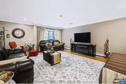 198 Munn Avenue, Teaneck Township, NJ 07666 - Photo 7