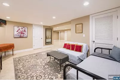 198 Munn Avenue, Teaneck Township, NJ 07666 - Photo 27