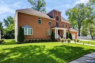 198 Munn Ave, Teaneck Township, NJ 07666 - Photo 31