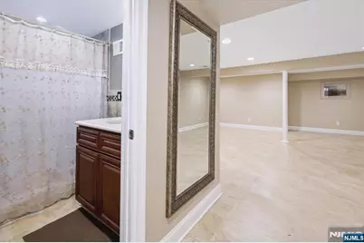 198 Munn Avenue, Teaneck Township, NJ 07666 - Photo 29