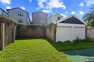 596 19th St, Newark, NJ 07103 - Photo 39