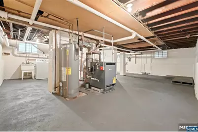 888 Lake Street, Newark, NJ 07104 - Photo 31