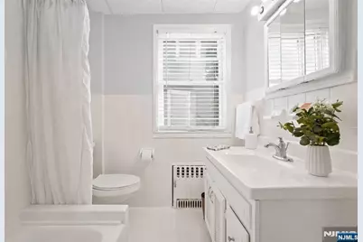 888 Lake Street, Newark, NJ 07104 - Photo 23