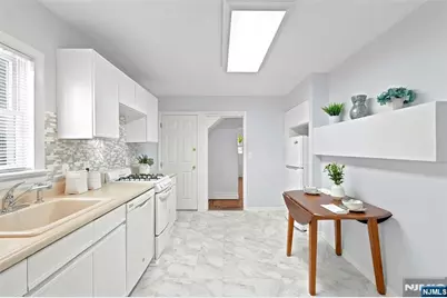 888 Lake Street, Newark, NJ 07104 - Photo 9