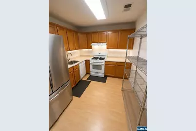 39 Union Street 201 #201, Hackensack, NJ 07601 - Photo 11