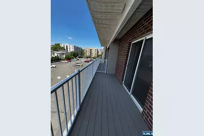 39 Union Street 201 #201, Hackensack, NJ 07601 - Photo 3