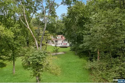 25 Bryers Lane, Upper Saddle River, NJ 07458 - Photo 33