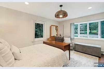 25 Bryers Lane, Upper Saddle River, NJ 07458 - Photo 13