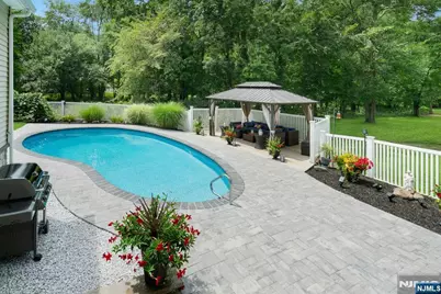 25 Bryers Lane, Upper Saddle River, NJ 07458 - Photo 25