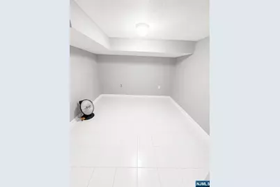 279 6th Street, Newark, NJ 07107 - Photo 13