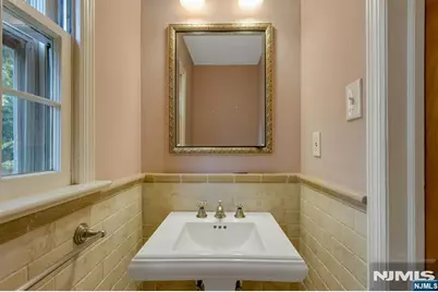 121 Christie Street, Leonia, NJ 07605 - Photo 15