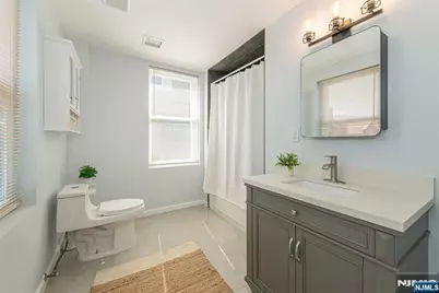25 Cloverhill Place, Montclair, NJ 07042 - Photo 21