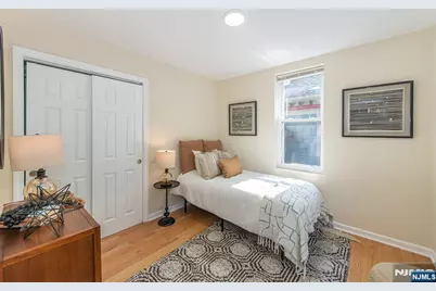 25 Cloverhill Place, Montclair, NJ 07042 - Photo 29
