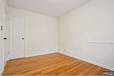 349 Bloomfield 53 #53, Verona, NJ 07044 - Photo 13
