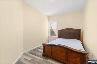 244 Lincoln Avenue, Cliffside Park, NJ 07010 - Photo 13