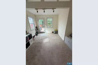 422 2nd Avenue, Lyndhurst Township, NJ 07071 - Photo 9