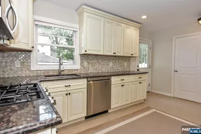 113 Grove Street, Waldwick, NJ 07463 - Photo 17