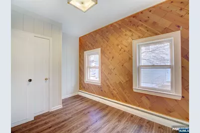27 Honiss Street, Belleville, NJ 07109 - Photo 9