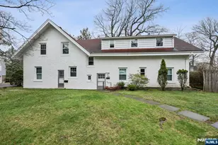 195 Riveredge Road 1, Tenafly, NJ 07670 - Photo 1