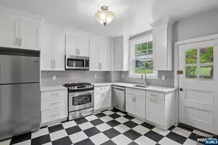 195 Riveredge Road 1, Tenafly, NJ 07670 - Photo 9
