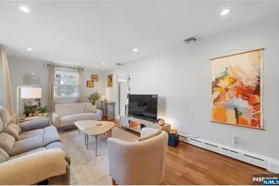 343 Delawanna Avenue, Clifton, NJ 07014 - Photo 5