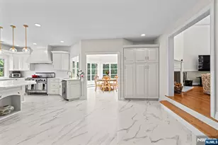 27 Shinnecock Trail, Franklin Lakes, NJ 07417 - Photo 9