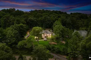 27 Shinnecock Trail, Franklin Lakes, NJ 07417 - Photo 1