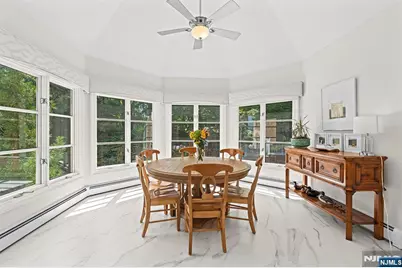 27 Shinnecock Trail, Franklin Lakes, NJ 07417 - Photo 13