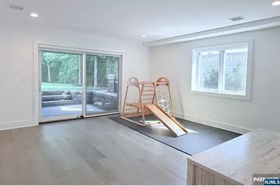 1656 Maple Street, Fort Lee, NJ 07024 - Photo 35