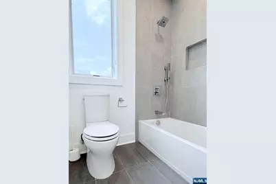 1656 Maple Street, Fort Lee, NJ 07024 - Photo 27