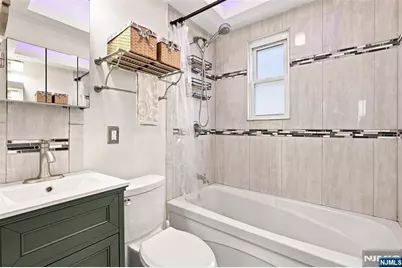 94 Chestnut Street, Garfield, NJ 07026 - Photo 21