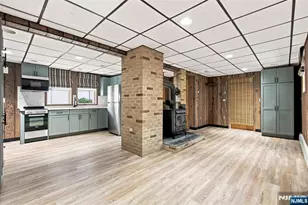 94 Chestnut St, Garfield, NJ 07026 - Photo 35