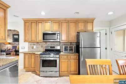 94 Chestnut Street, Garfield, NJ 07026 - Photo 15