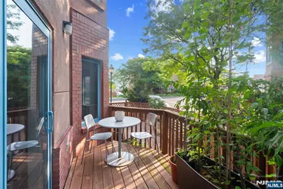 304 Smith Court 304 #304, Edgewater, NJ 07020 - Photo 37