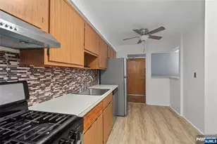 208 Anderson Nf3, Hackensack, NJ 07601 - Photo 9