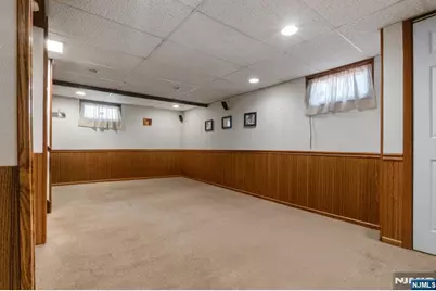 74 Farmingdale Road, Wayne, NJ 07470 - Photo 21